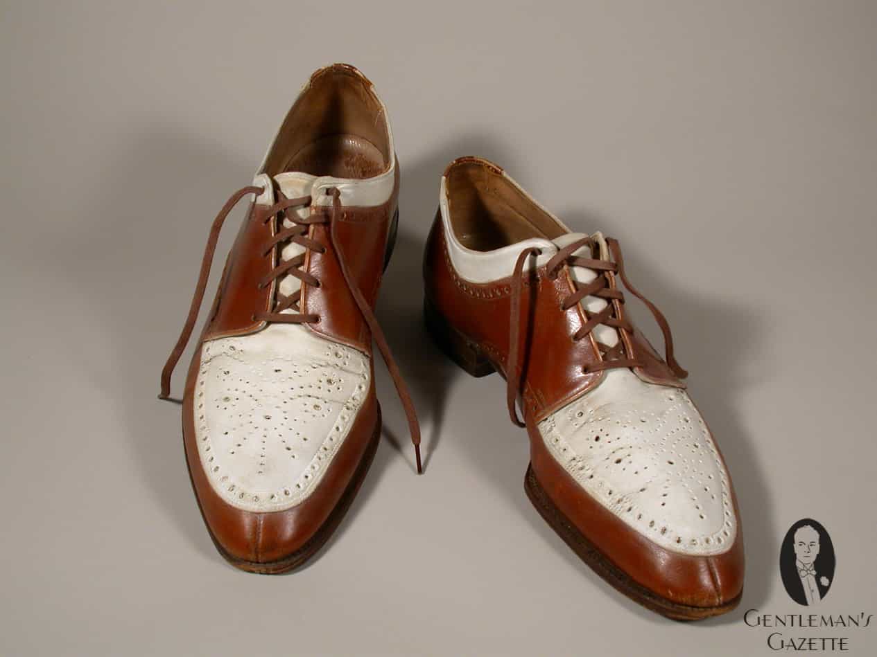 Interesting-Norwegian-style-split-toe-derby-spectator-shoes-by-Truman.jpg