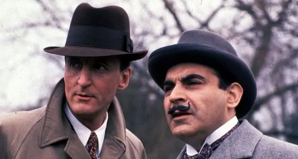 arthuh hastings his clothes in agatha christies poirot