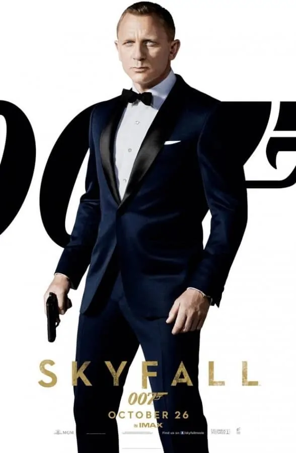 Daniel Craig as 007 in Dark Navy Tuxedo with Gapping Collar & Studs