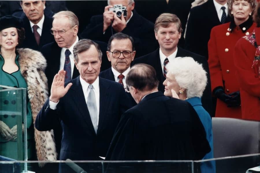 Bush senior in Suit 1989