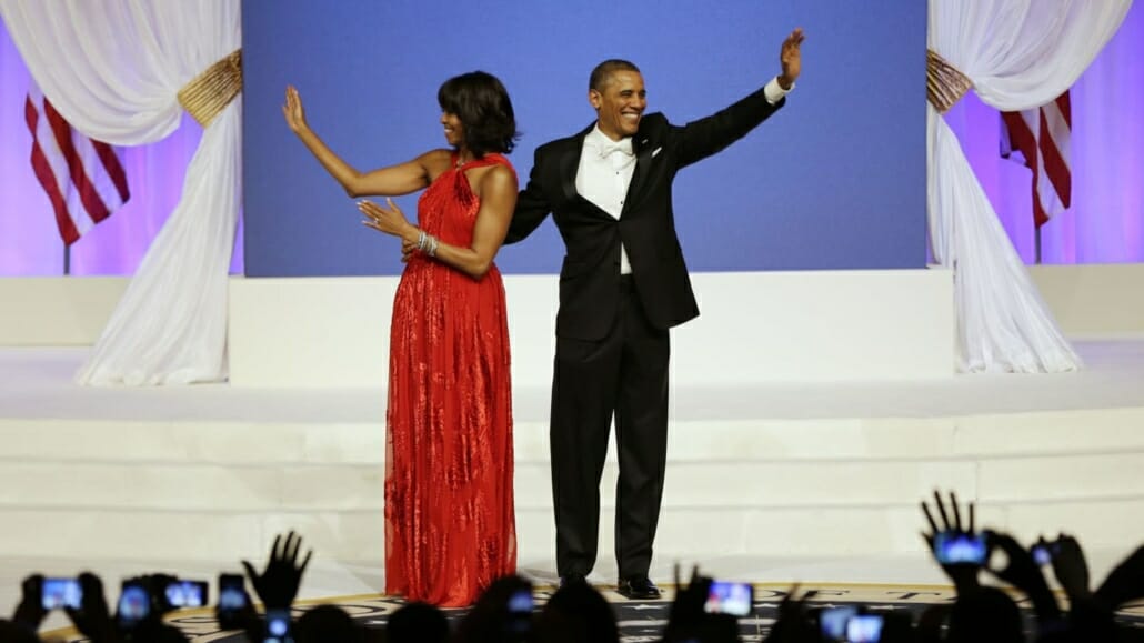 Obama did not wear a cummerbund and a white bow tie - quite sad if you compare that to the inaugural ball of Truman