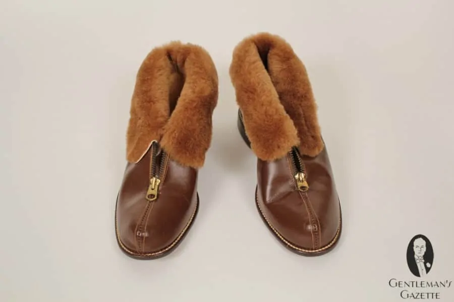 Extraordinary, fake fur lined boot
