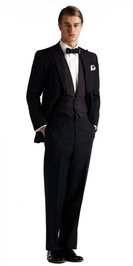 Gatsby Collection tuxedo with peaked lapels, flap pockets and patterned SB vest
