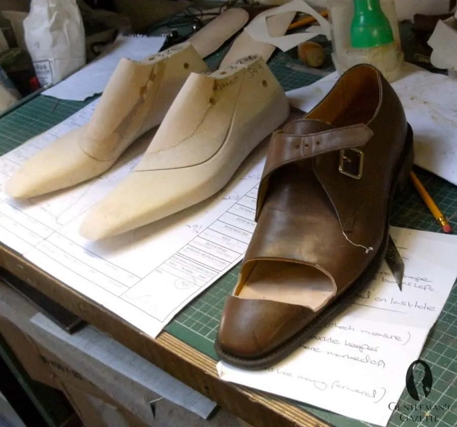 Bespoke lasts and a trial shoe