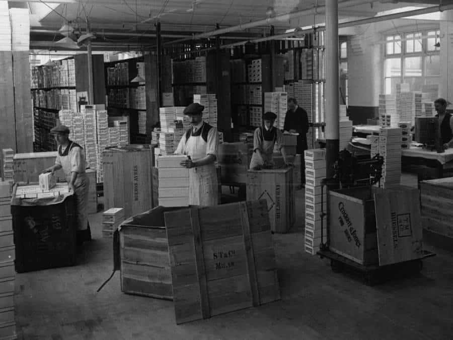 Shoes being sent to Milan, Brussels, Melbourne and Buenos Aires in the 1920s