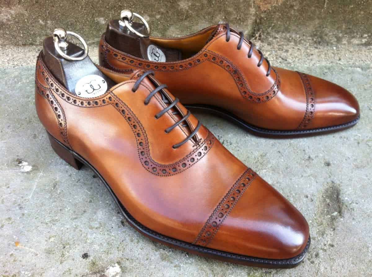 brogue toe cap shoes