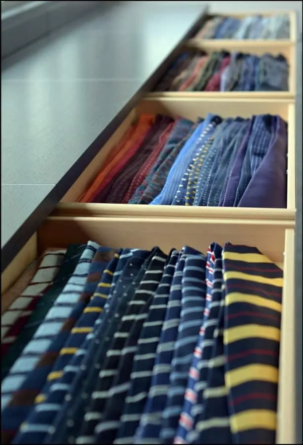 Voxsartoria's ties in drawers