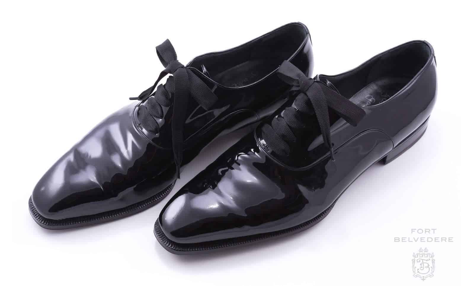 WEUIE Mens Patent Leather Tuxedo Business Dress Shoes Lace up Pointed Toe Classic Modern Formal Oxfords