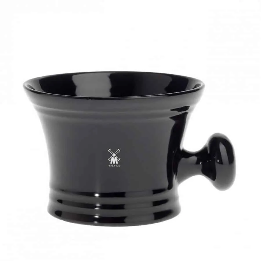 Porcelain mug in black with handle