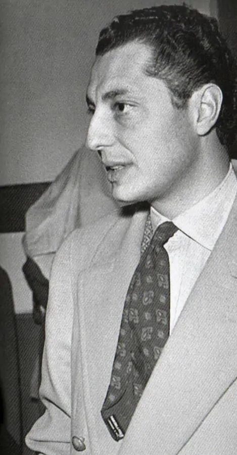 Vintage unlined tie with overcoat