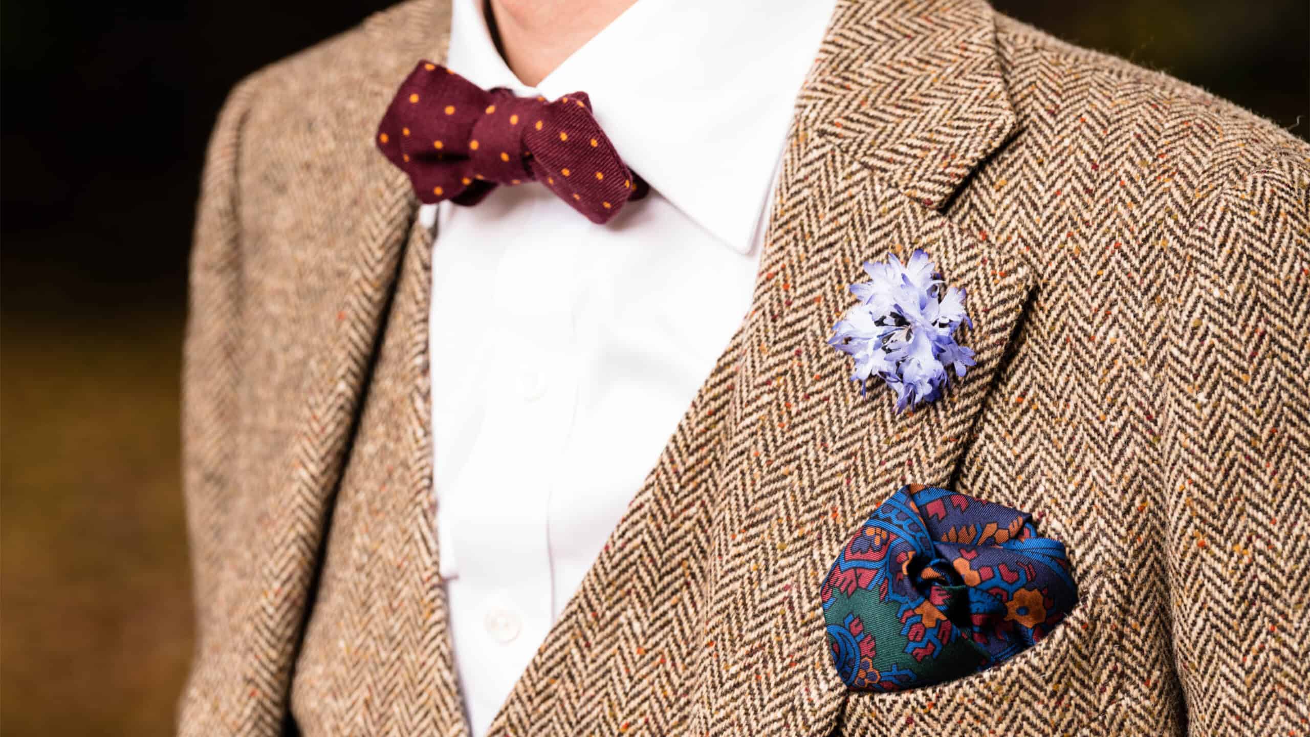 How to Put on a Boutonniere wp 3840x2160 scaled
