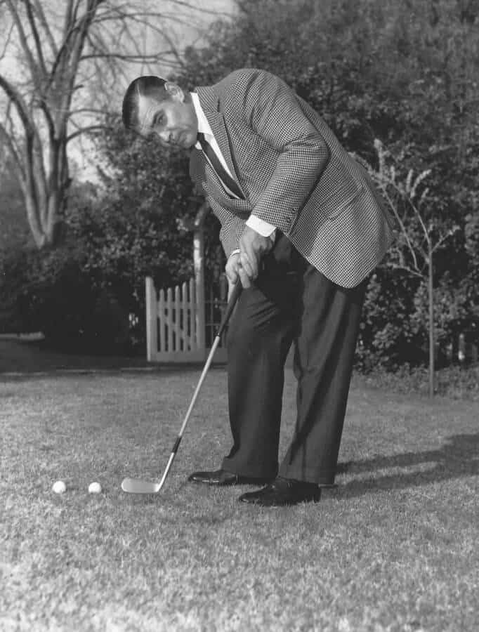 CG playing golf in style