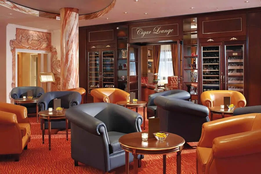 Cigar Lounge - Library Style