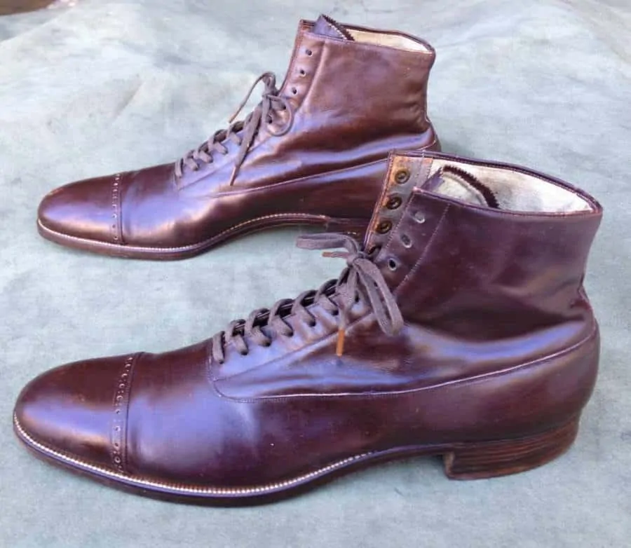 Vintage Balmoral Boots in brown leather