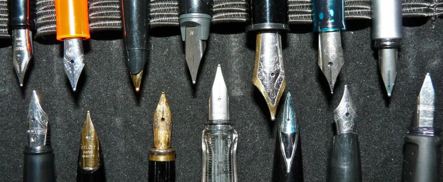 Various fountain pen nibs