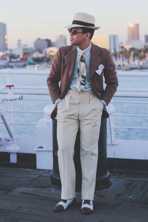 Vintage look with Spectators and proper pants length