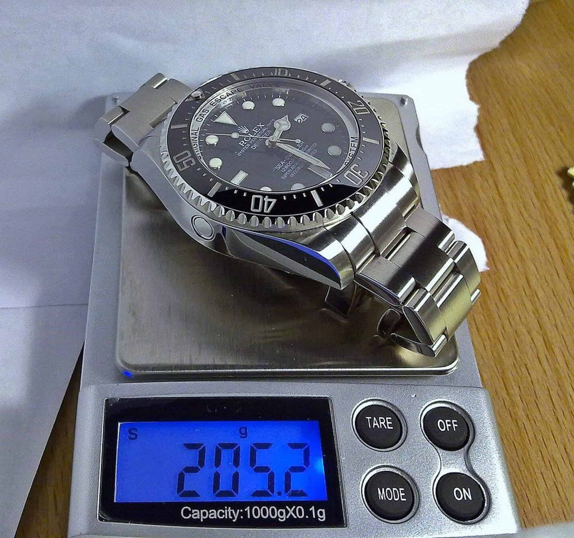 how much does a rolex watch weigh