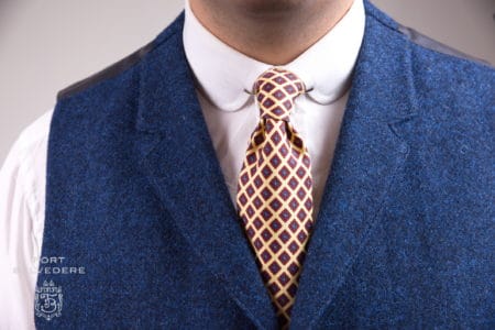 collar-clip-outfit-with-tweed-vest-business-casual2