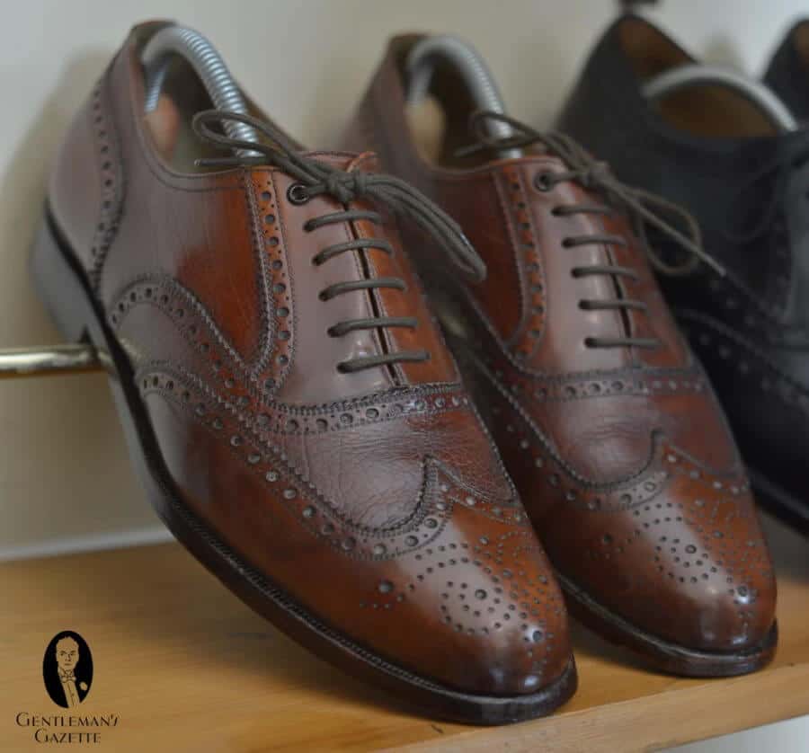 brogue style shoes