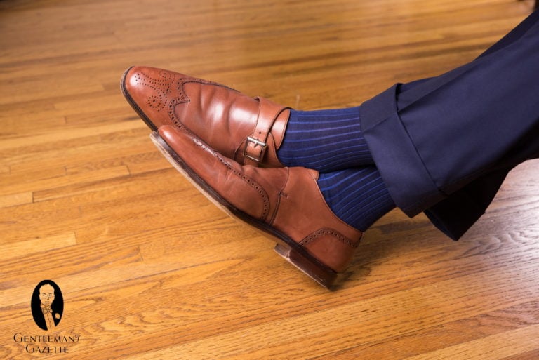 How To Combine Socks, Shoes & Pants