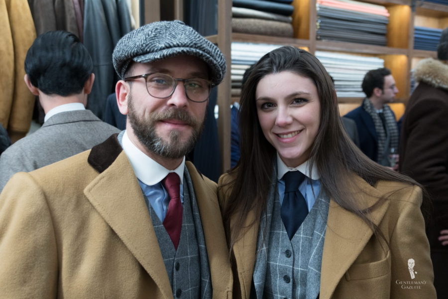 Tailor couple from Madrid in partner look with flannel from VBC