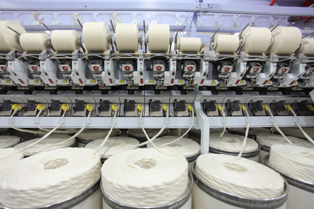 Spinning cotton by machine