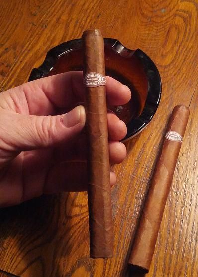 A thinner Rafael Gonzalez Lonsdales cigar