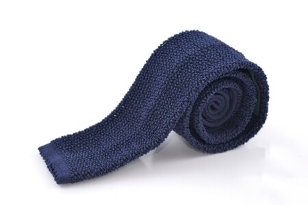 Knit Tie in Solid Navy Silk