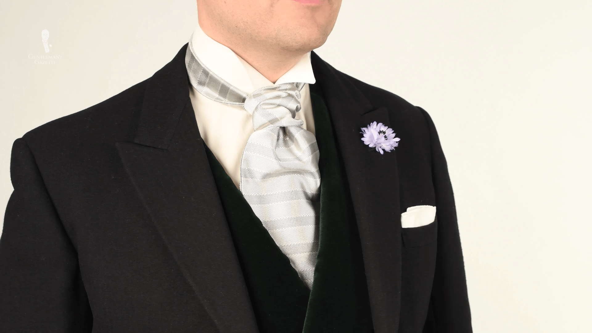 How To Tie A Formal Ascot & Wedding Cravat For Proper Traditional Morning  Wear 