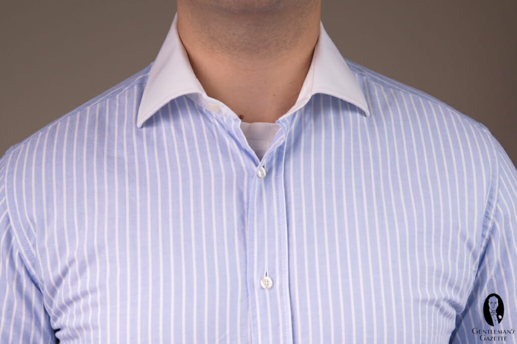 A definite style don't: a visible undershirt