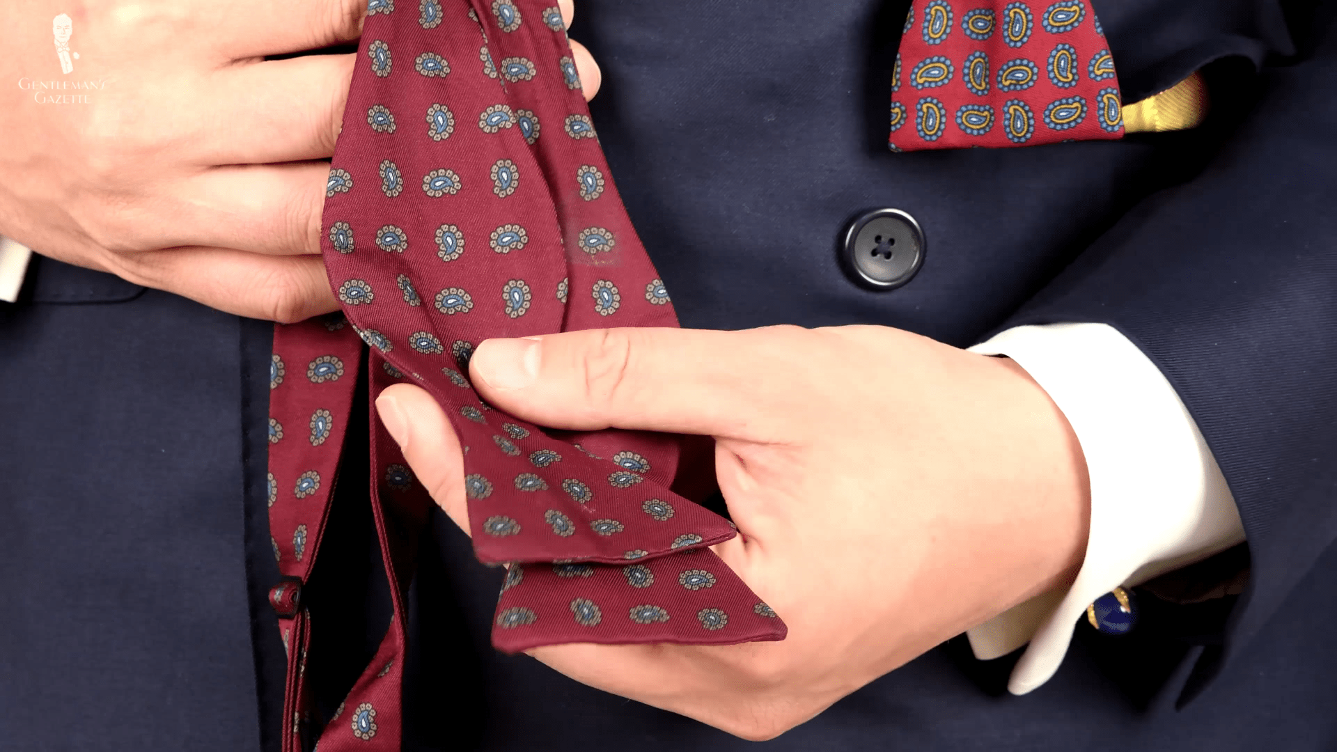 DQT Knit Knitted Diagonal Stripe Black Burgundy Classic Mens Pre-Tied Bow Tie 