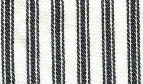 An example of ticking stripes in black.