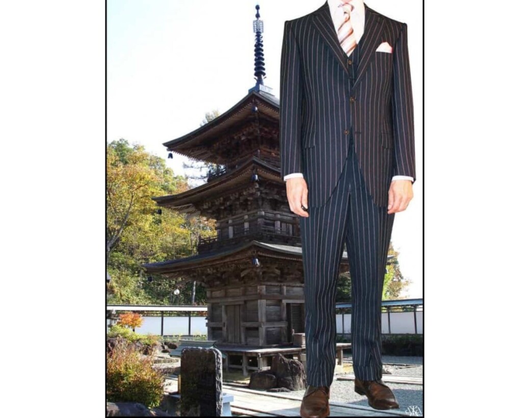 A suit with pagoda shoulders and roping.
