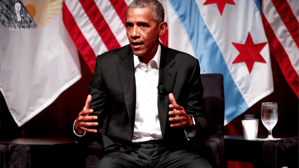 A tieless Barack Obama