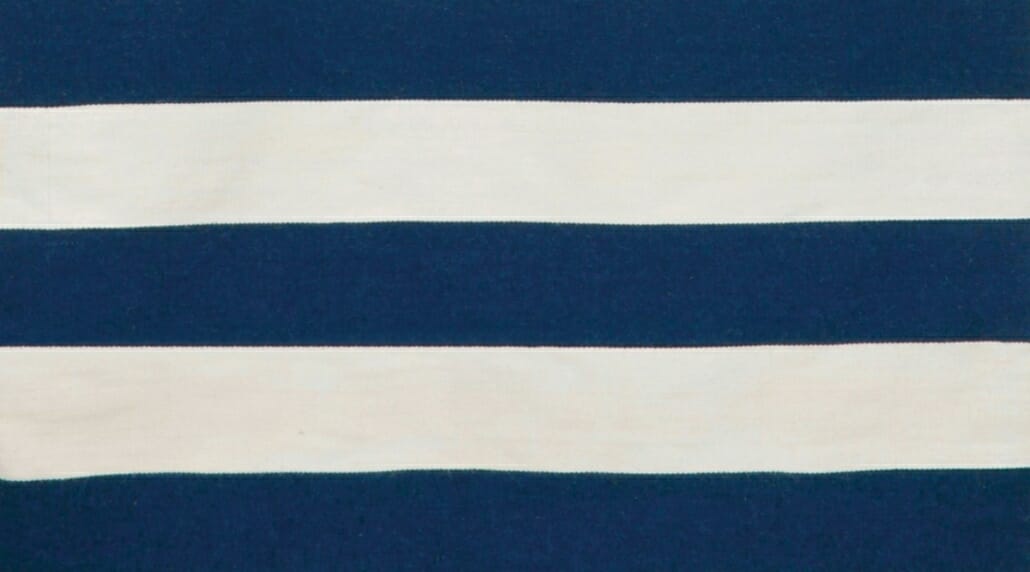 An example of a rugby stripe in navy and white.