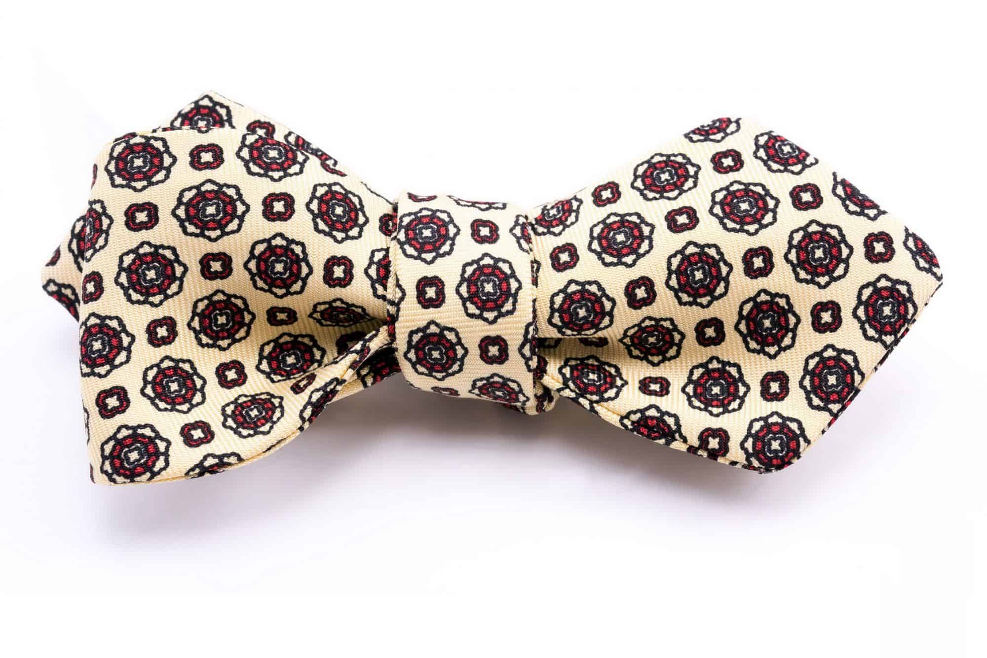 Ancient Madder Silk Bow Tie in Buff and Red Micropattern