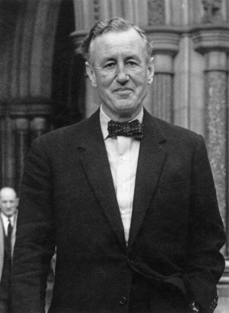 Unlike Bond, Ian Fleming preferred bow ties over regular neck ties