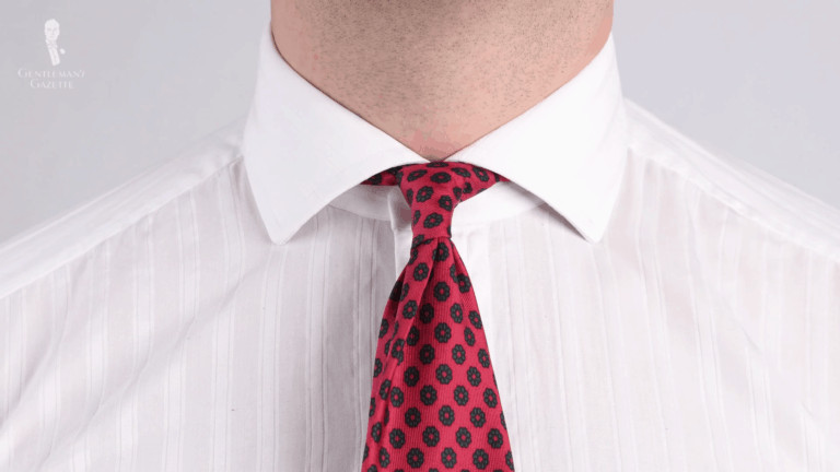 View of 3 Easiest Tie Knots For Beginners - Use These Simple Necktie Knots