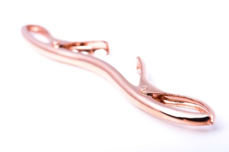 Collar Bar Clip in Rose Gold For Classic Narrow Spread Collars