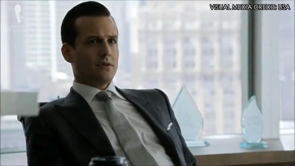 Harvey Specter in a single breasted suit with peaked lapels.