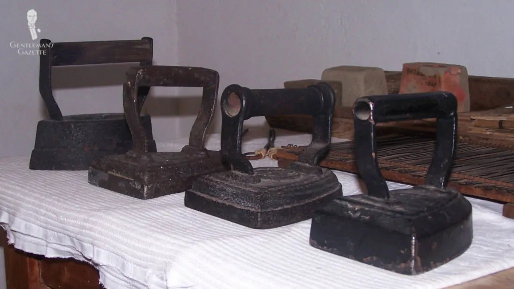 Cast-iron slabs with handles were the irons used in the 17th century.