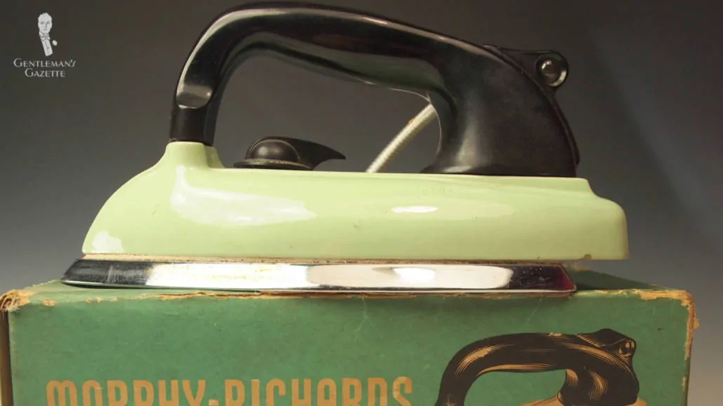 A midcentury electric iron