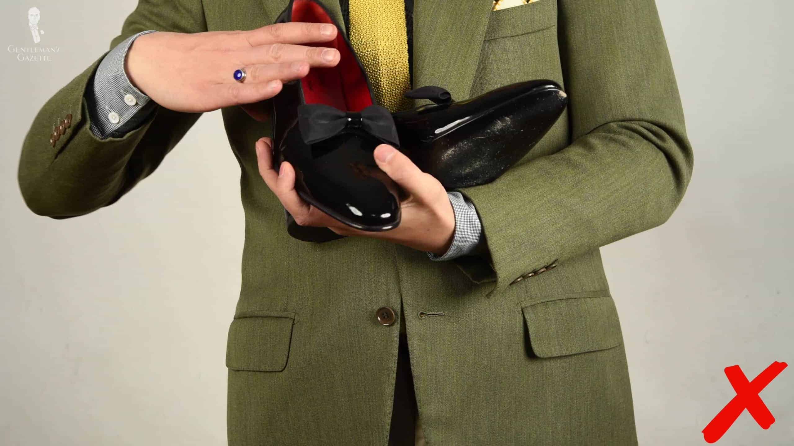 shoes on jeans and blazer