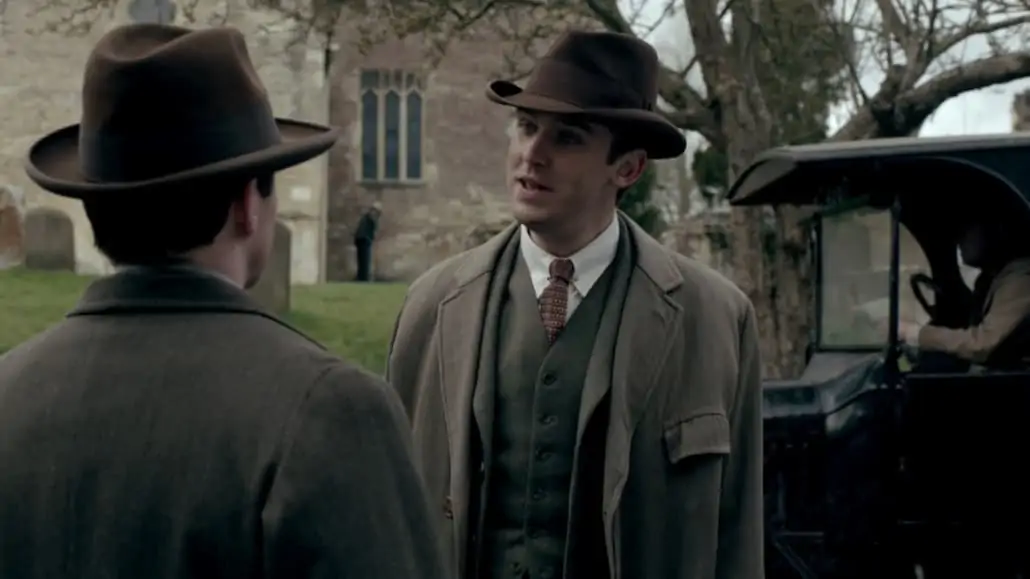 Tom from Downton Abbey wearing a soft collar with a tie bar
