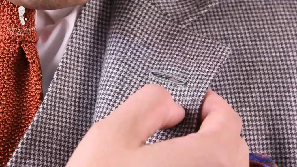 Milanese buttonholes on a lapel.