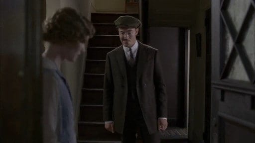 Richard Harrow's style is largely military-inspired.