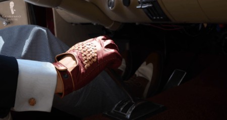 Fort Belvedere Driving Gloves in Racing Red and Sand