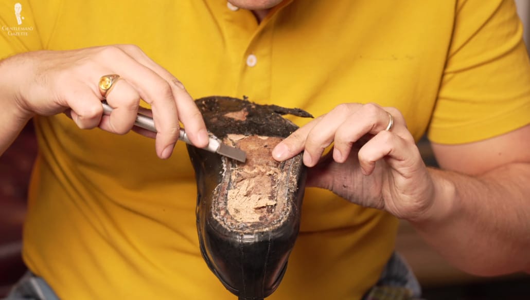 The bespoke Lobb London shoes feature no shank in their construction.