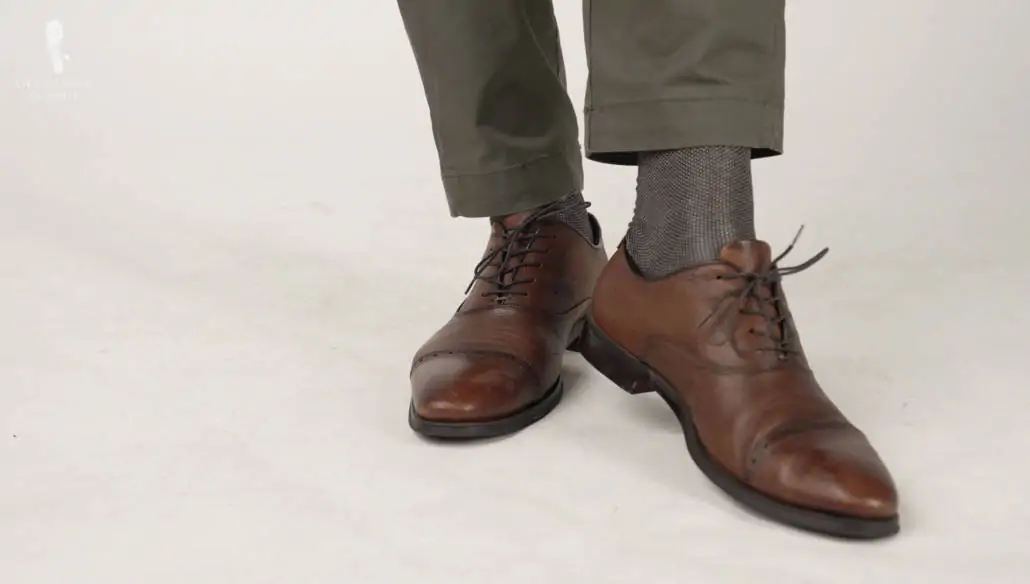 brown brogue oxford shoes paired with Black & White Two-Tone Socks from Fort Belvedere