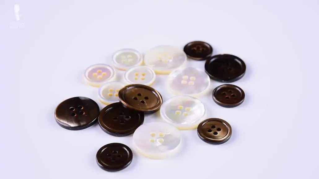 A set of different colored buttons